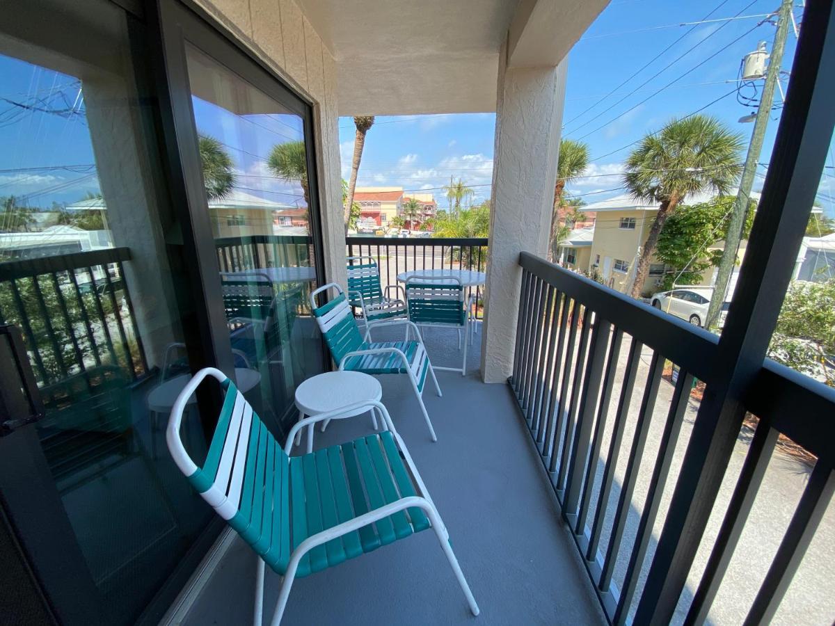 All Seasons Vacation Resort By Liberte Madeira Beach Eksteriør billede