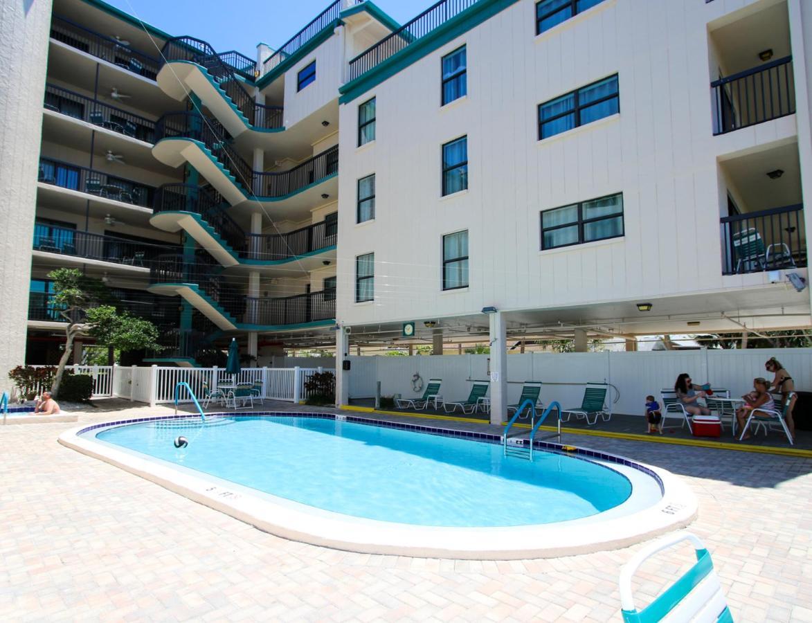 All Seasons Vacation Resort By Liberte Madeira Beach Eksteriør billede