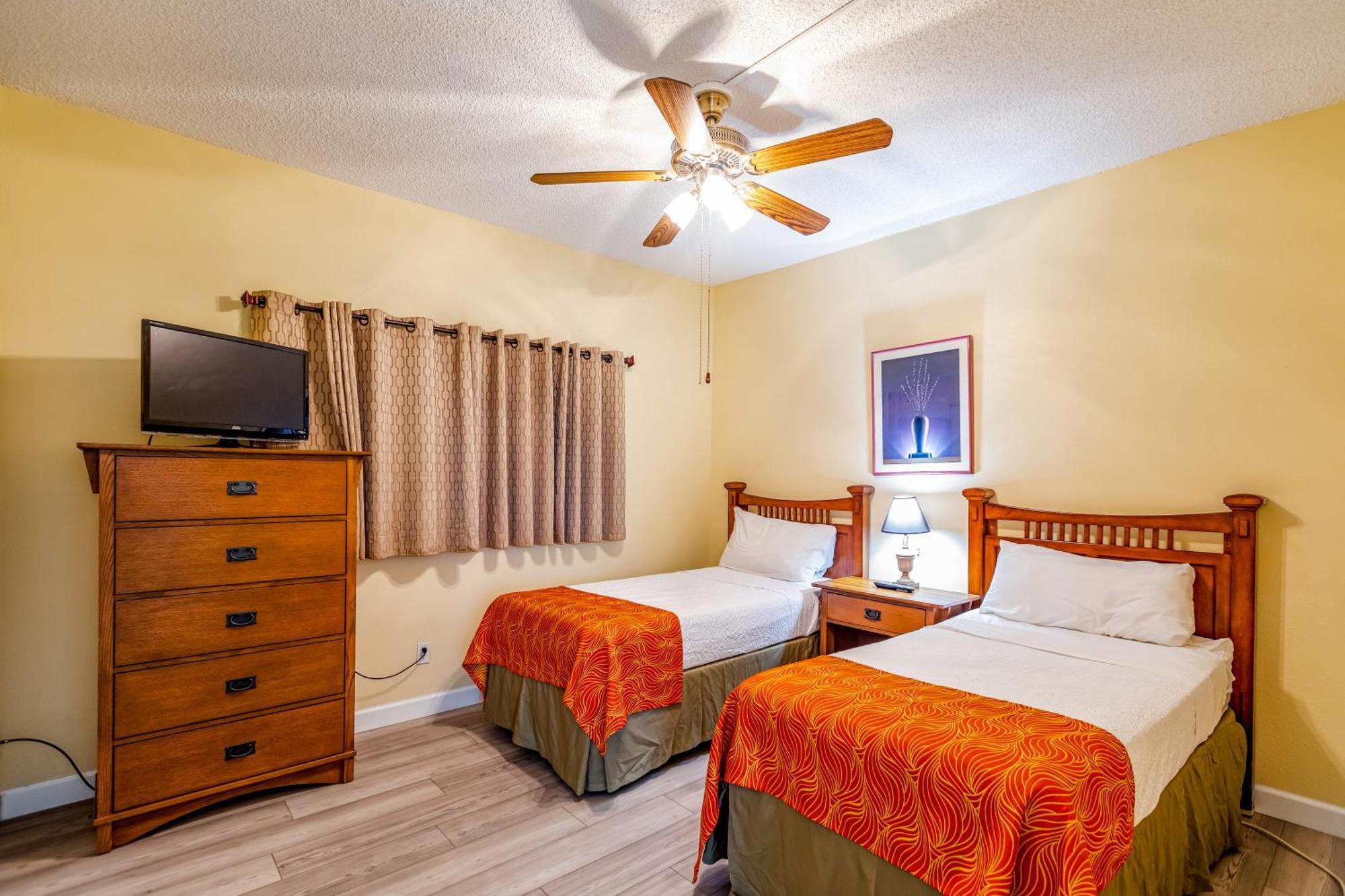 All Seasons Vacation Resort By Liberte Madeira Beach Eksteriør billede