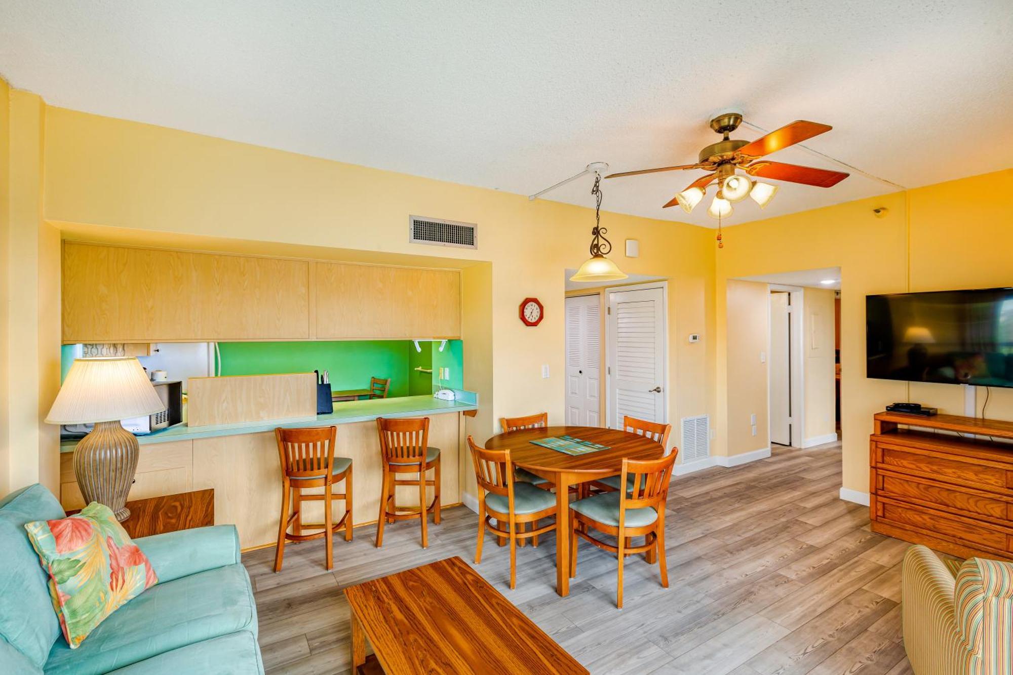 All Seasons Vacation Resort By Liberte Madeira Beach Eksteriør billede